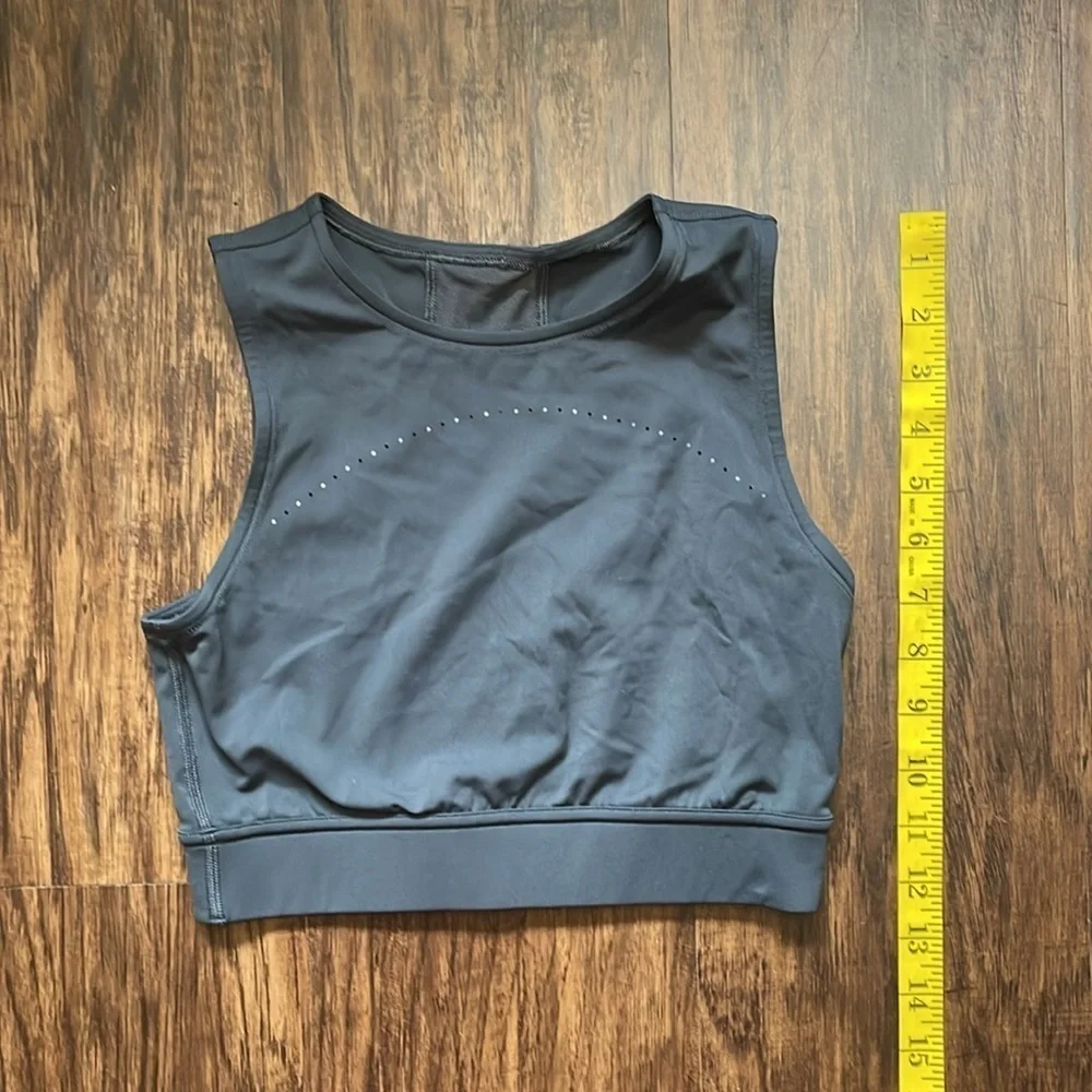 EUC Lululemon Hotty Hot Cropped Tank Graphite Grey 2 - Picture 9 of 12
